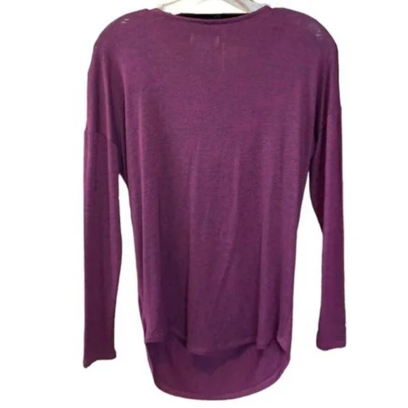 Carmen Marc Valvo Plum Purple Drape Neck Zippered Soft KnitTop size S - Picture 3 of 4